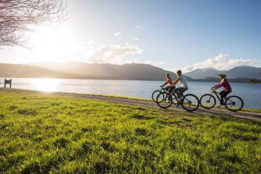 Fiordland Lodge Te Anau Exterior foto